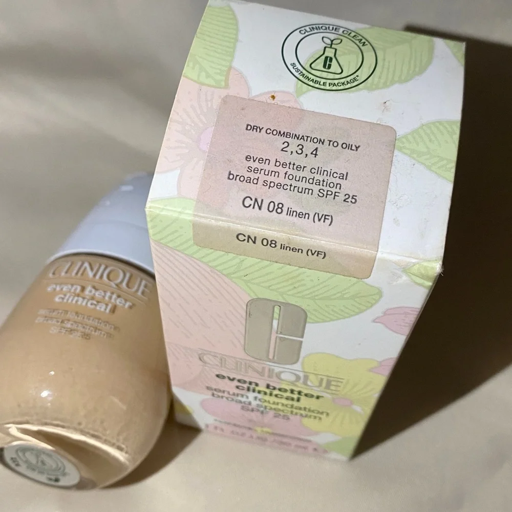 CLINIQUE 08 linen Even Better Clinical, Serum foundation broad spectrum